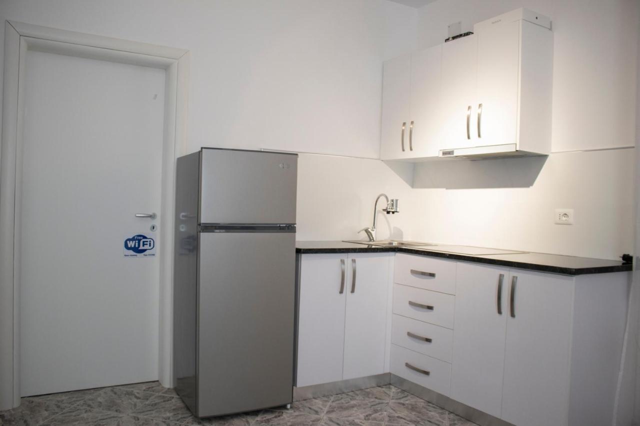 Vila Shehaj Luxury Apartamento Vlorë Exterior foto