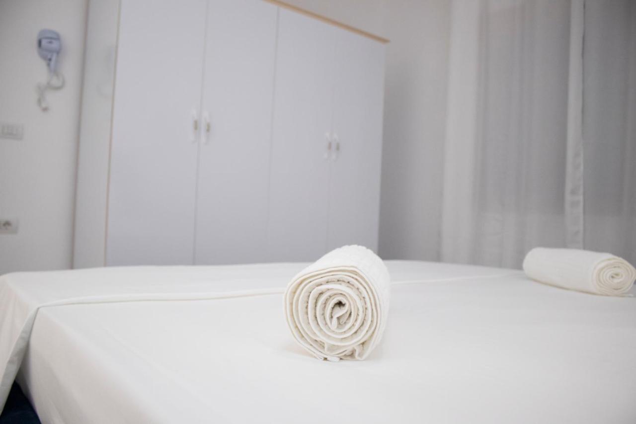 Vila Shehaj Luxury Apartamento Vlorë Exterior foto