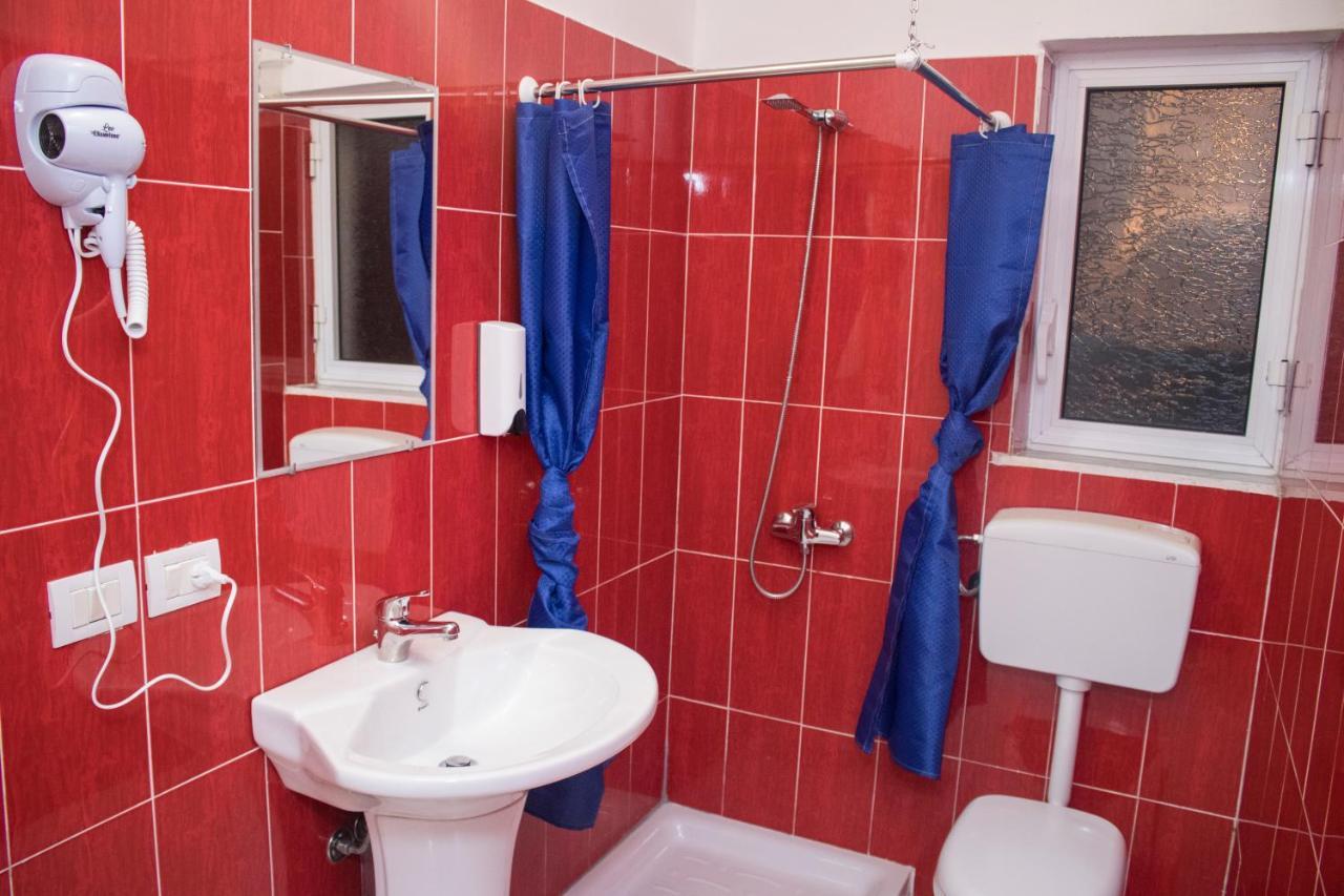 Vila Shehaj Luxury Apartamento Vlorë Exterior foto