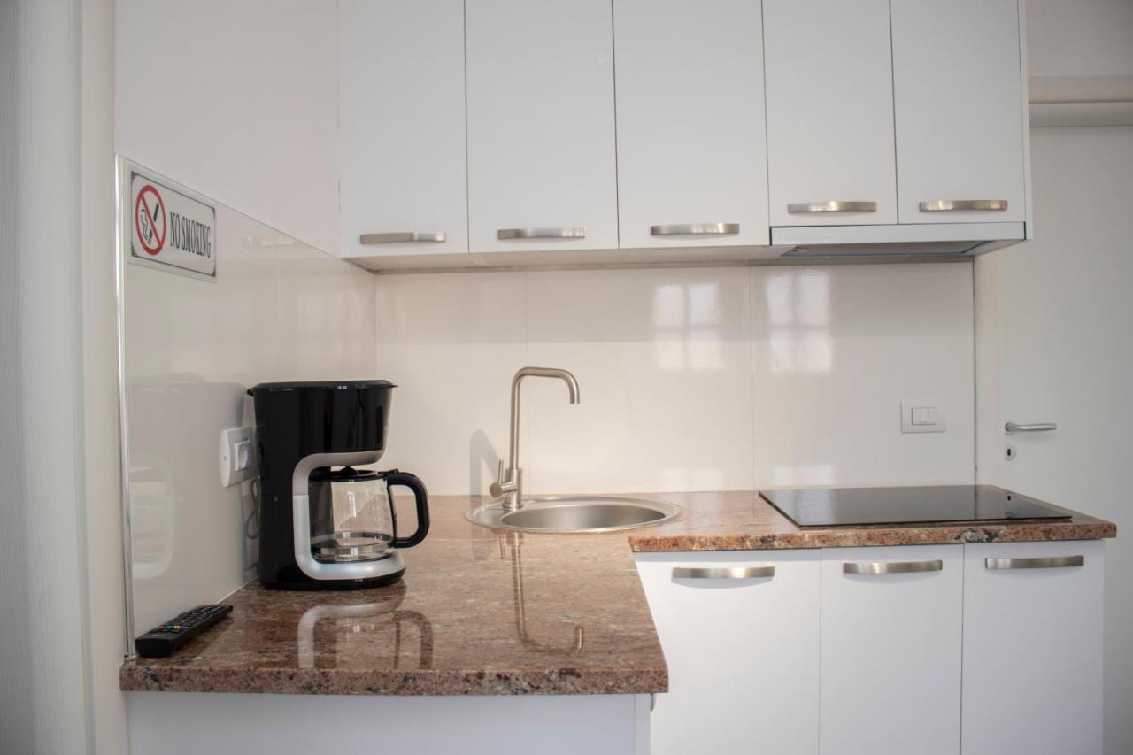 Vila Shehaj Luxury Apartamento Vlorë Exterior foto