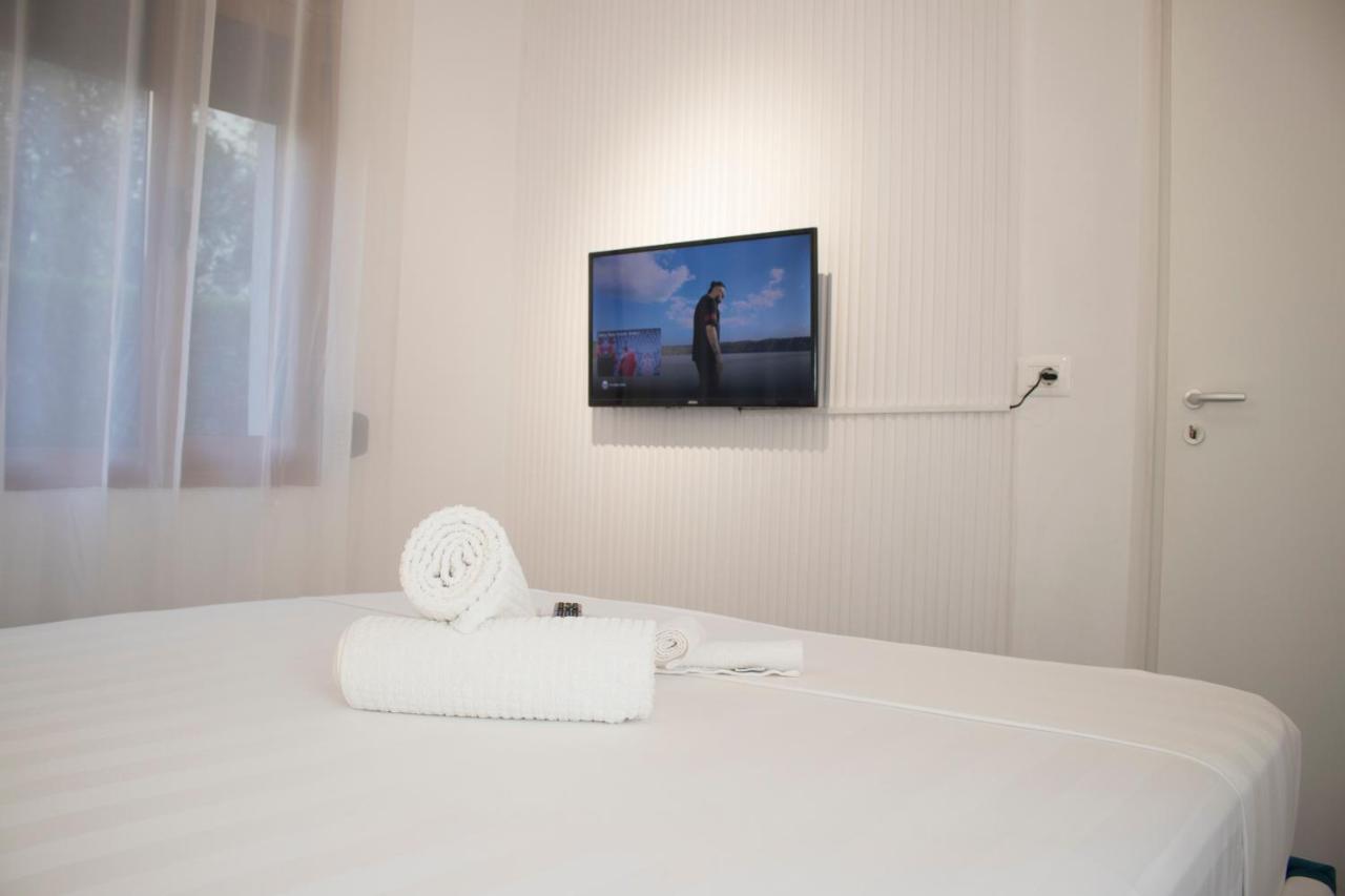 Vila Shehaj Luxury Apartamento Vlorë Exterior foto